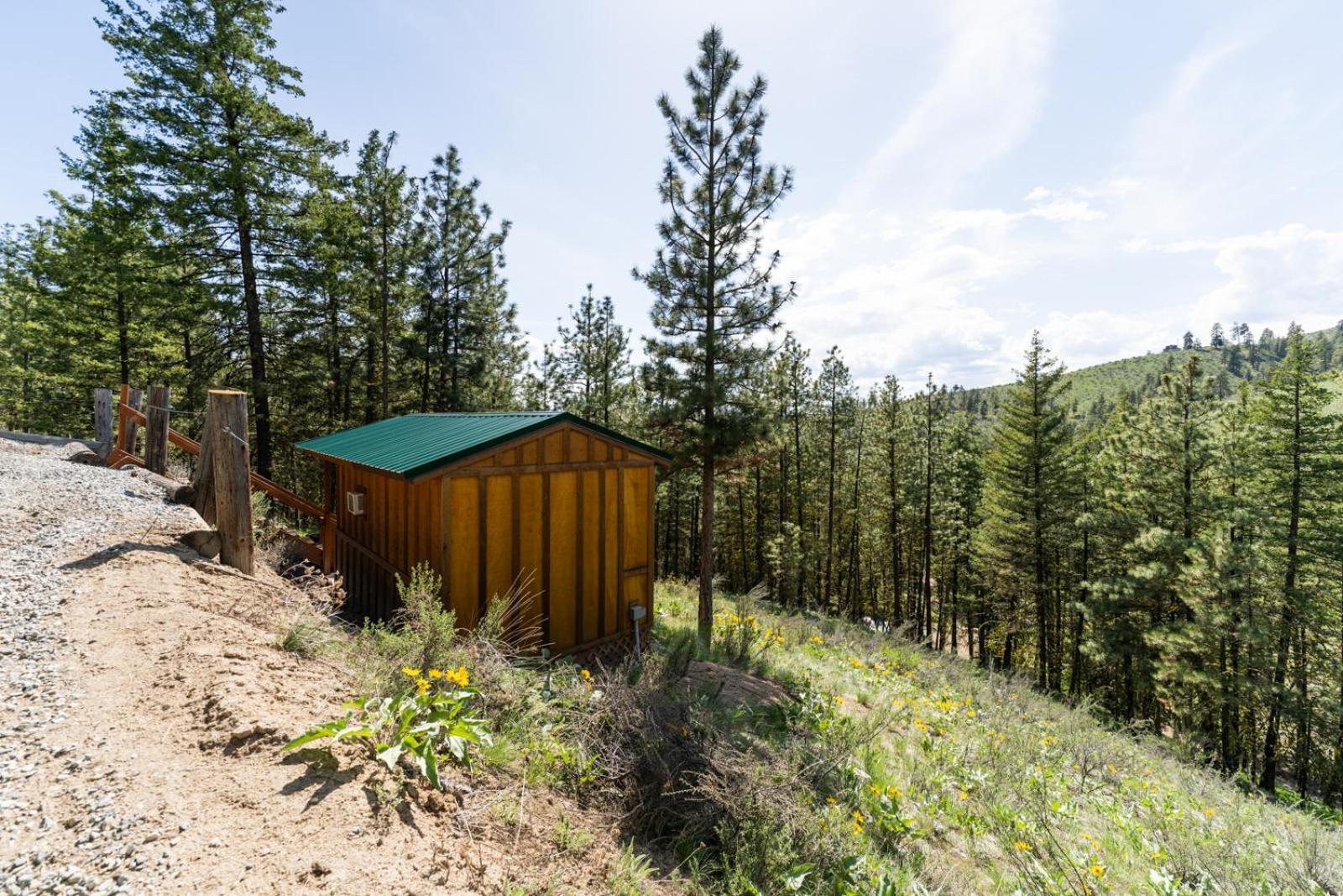 Echo Valley Resort + Cabins Manson Esterno foto